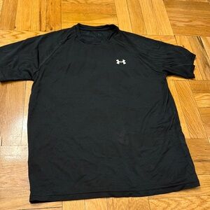 Under Armour Dry Fit Athletic Top